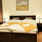 올드 하우스 3*