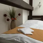 올드 하우스 3*