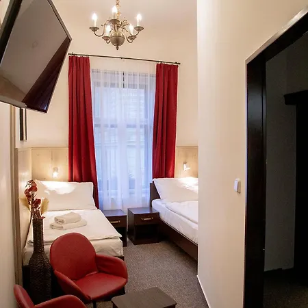 Old House Bed & Breakfast