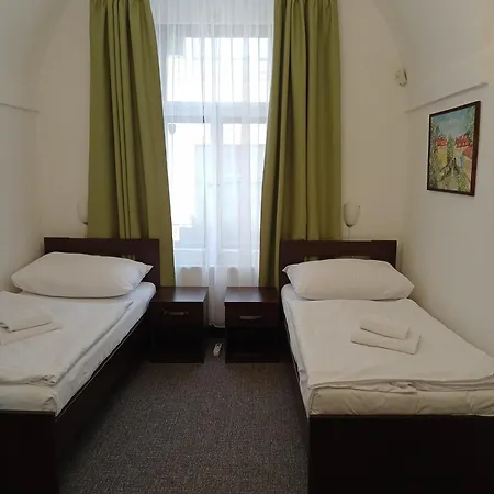 Old House Bed & Breakfast 3*