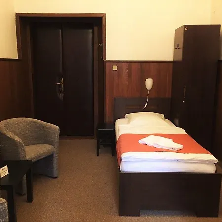 布拉格老城酒店 3*