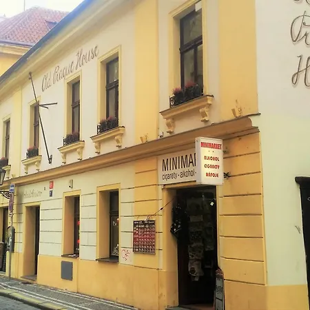 Old House Bed & Breakfast 3*