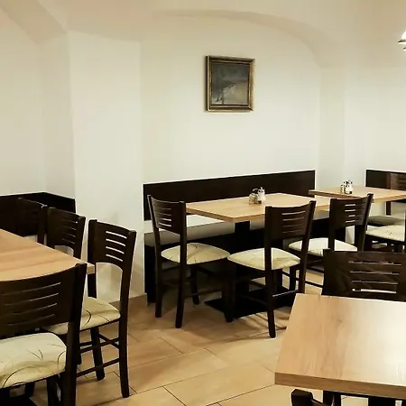 Bed & Breakfast Old House 3*