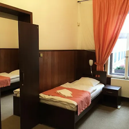 Bed & Breakfast Old House Prague