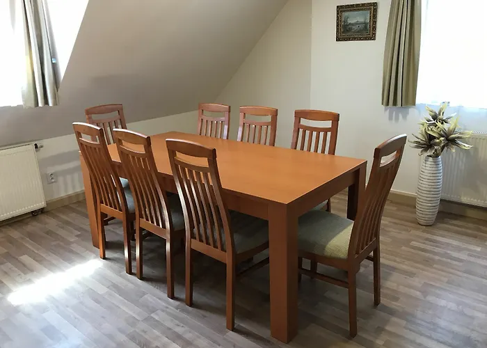 Old House Bed & Breakfast 3*