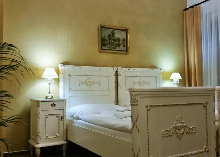 Old House Bed & Breakfast 3*